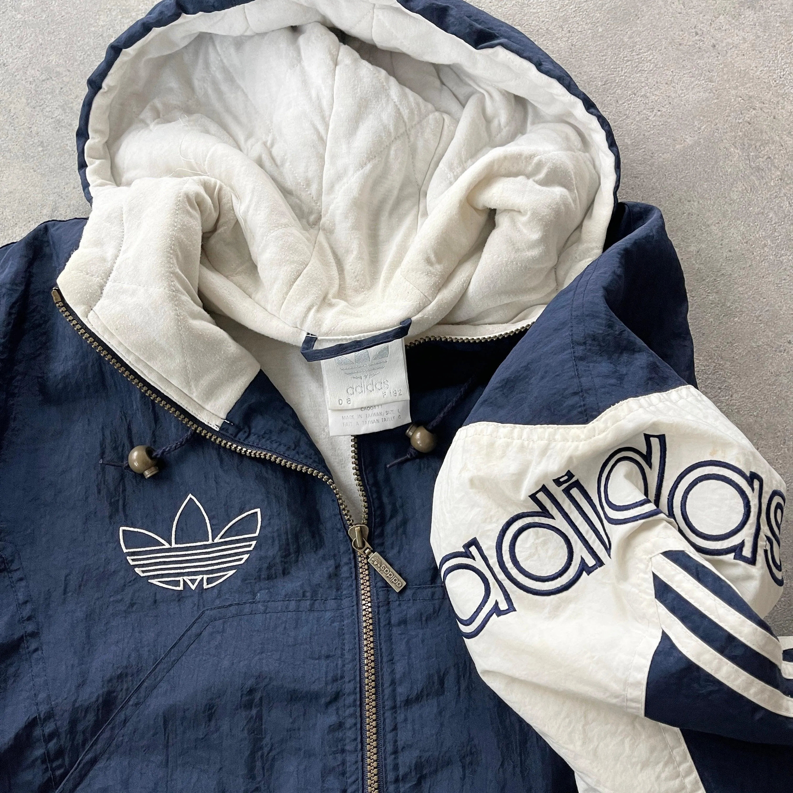 Adidas 1990s spellout padded bomber jacket (L)