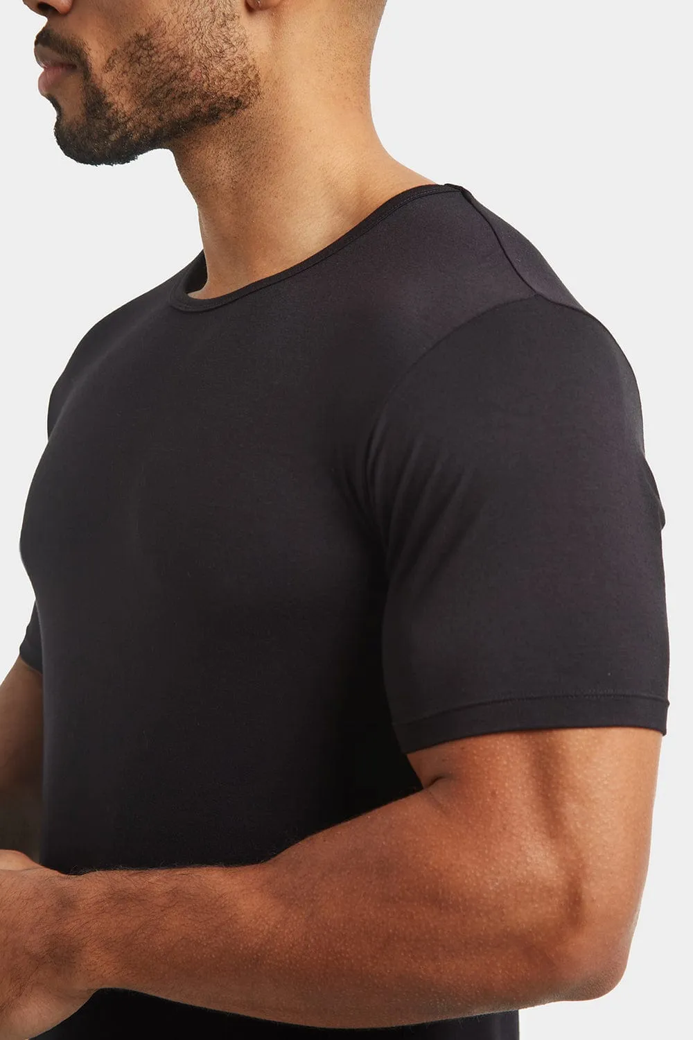 Fashion Fit T-Shirt in Black