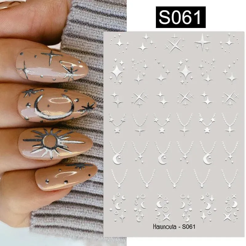 Gold Heart Leopard Print Nail Stickers: Glamorous Artwork at Home