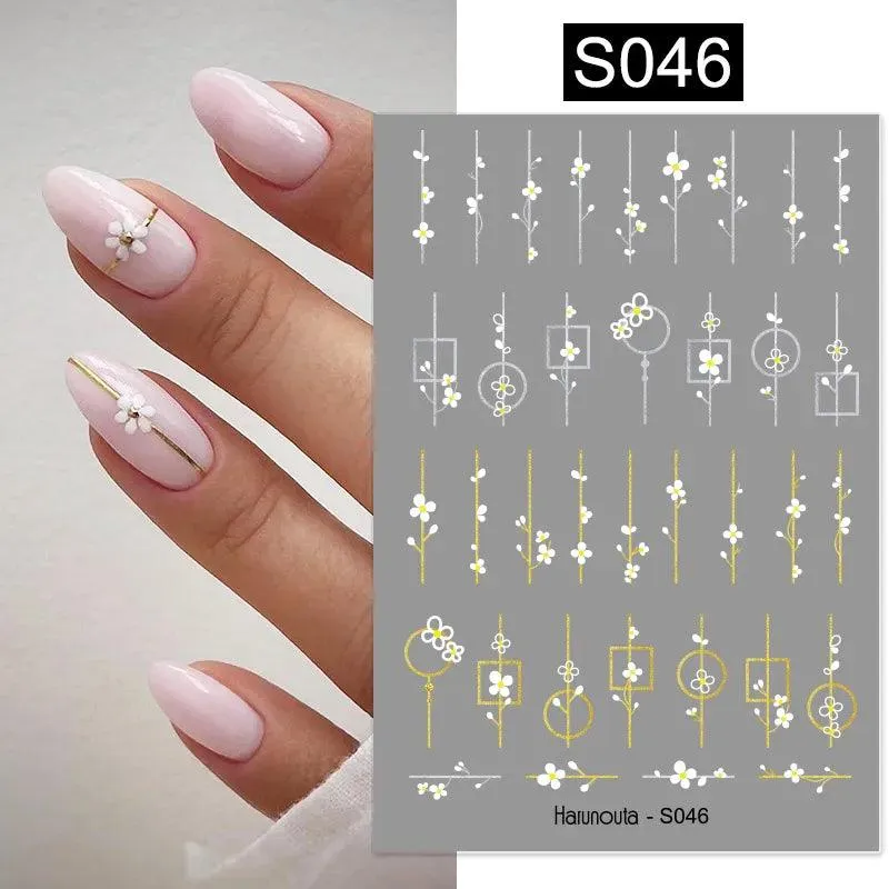 Gold Heart Leopard Print Nail Stickers: Glamorous Artwork at Home