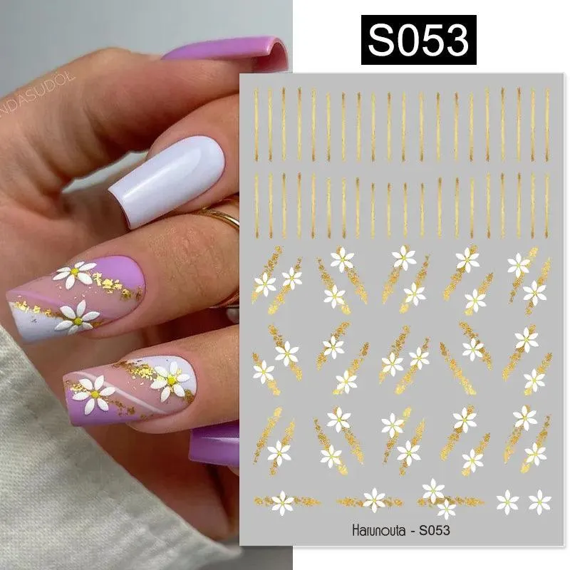 Gold Heart Leopard Print Nail Stickers: Glamorous Artwork at Home