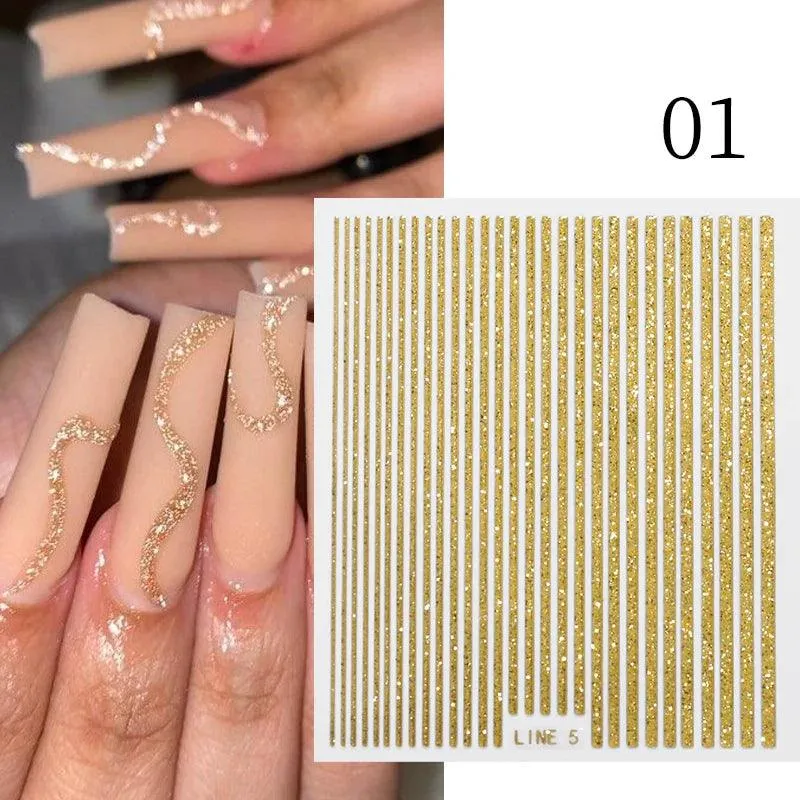 Gold Heart Leopard Print Nail Stickers: Glamorous Artwork at Home