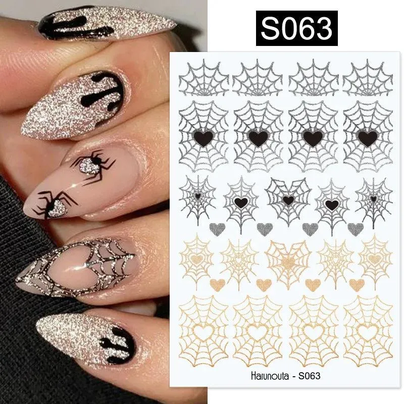 Gold Heart Leopard Print Nail Stickers: Glamorous Artwork at Home