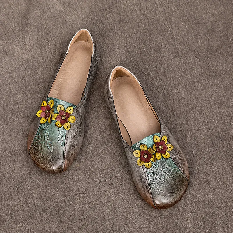 Handmade Women's Low Heel Flower Leather Flats Slip On Shoes For Spring/Summer in Grey