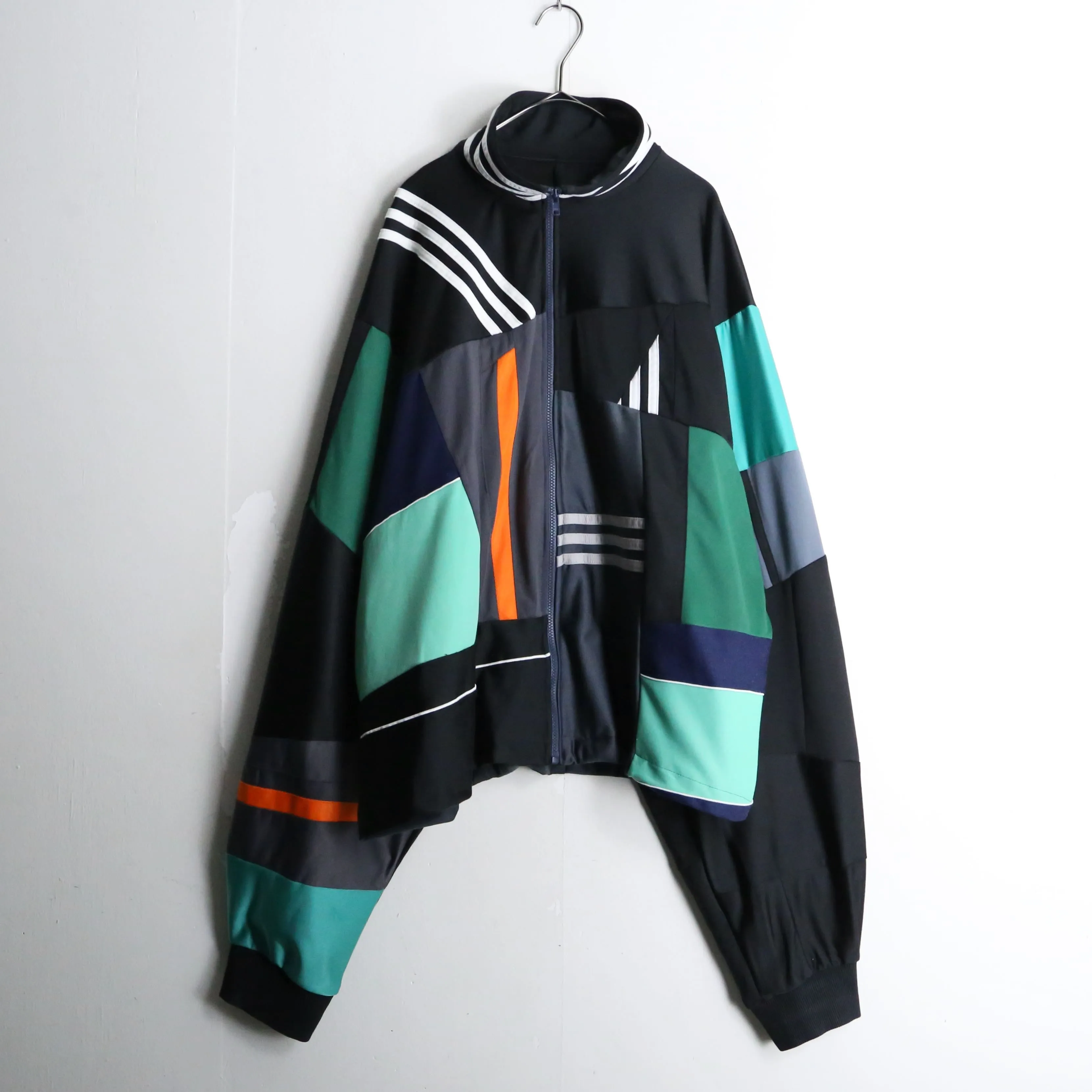 "Re:make" black×green color loose track jacket