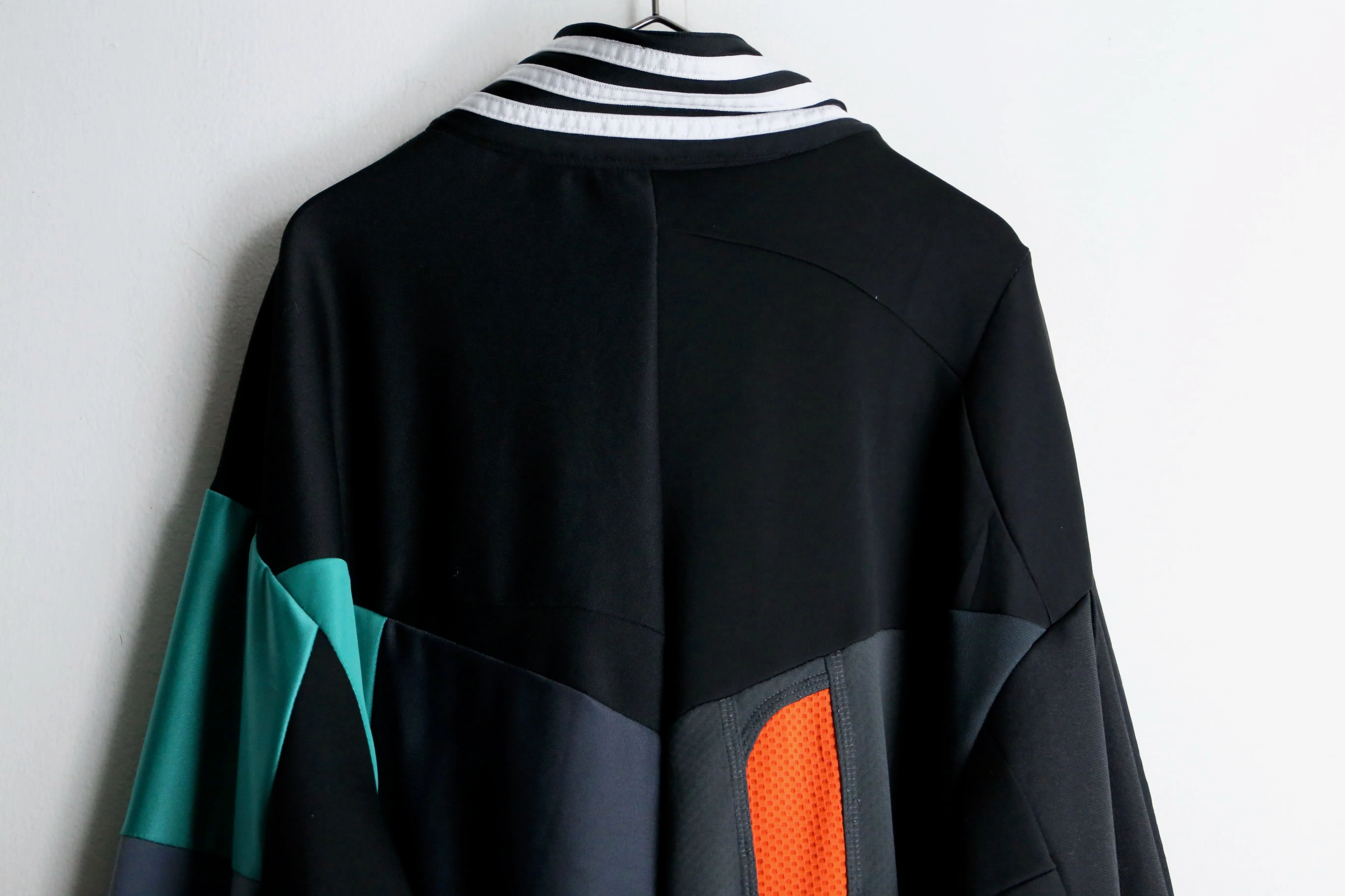 "Re:make" black×green color loose track jacket