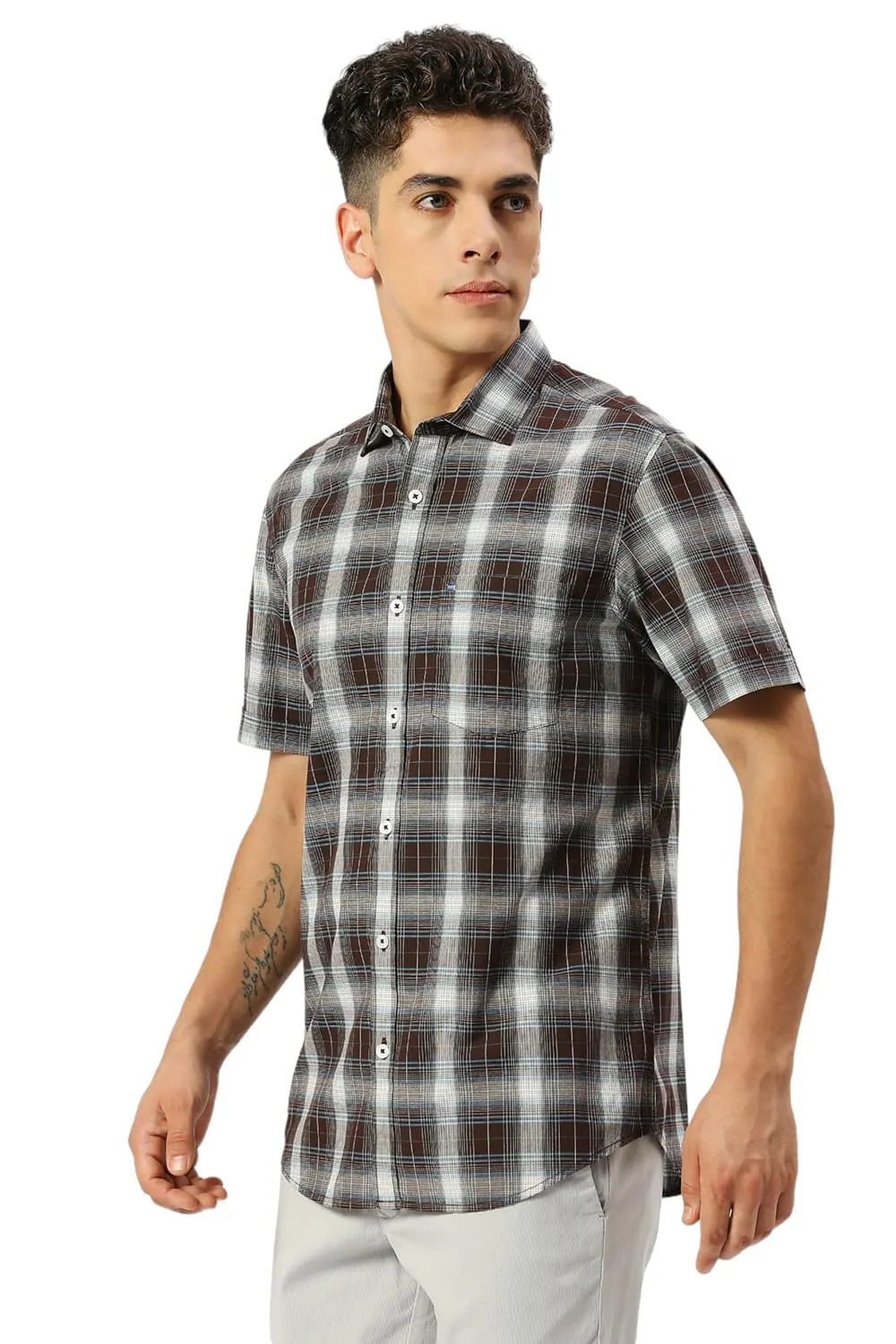 Slim Fit Cotton Fil-a-Fil Checks Halfsleeves Shirt