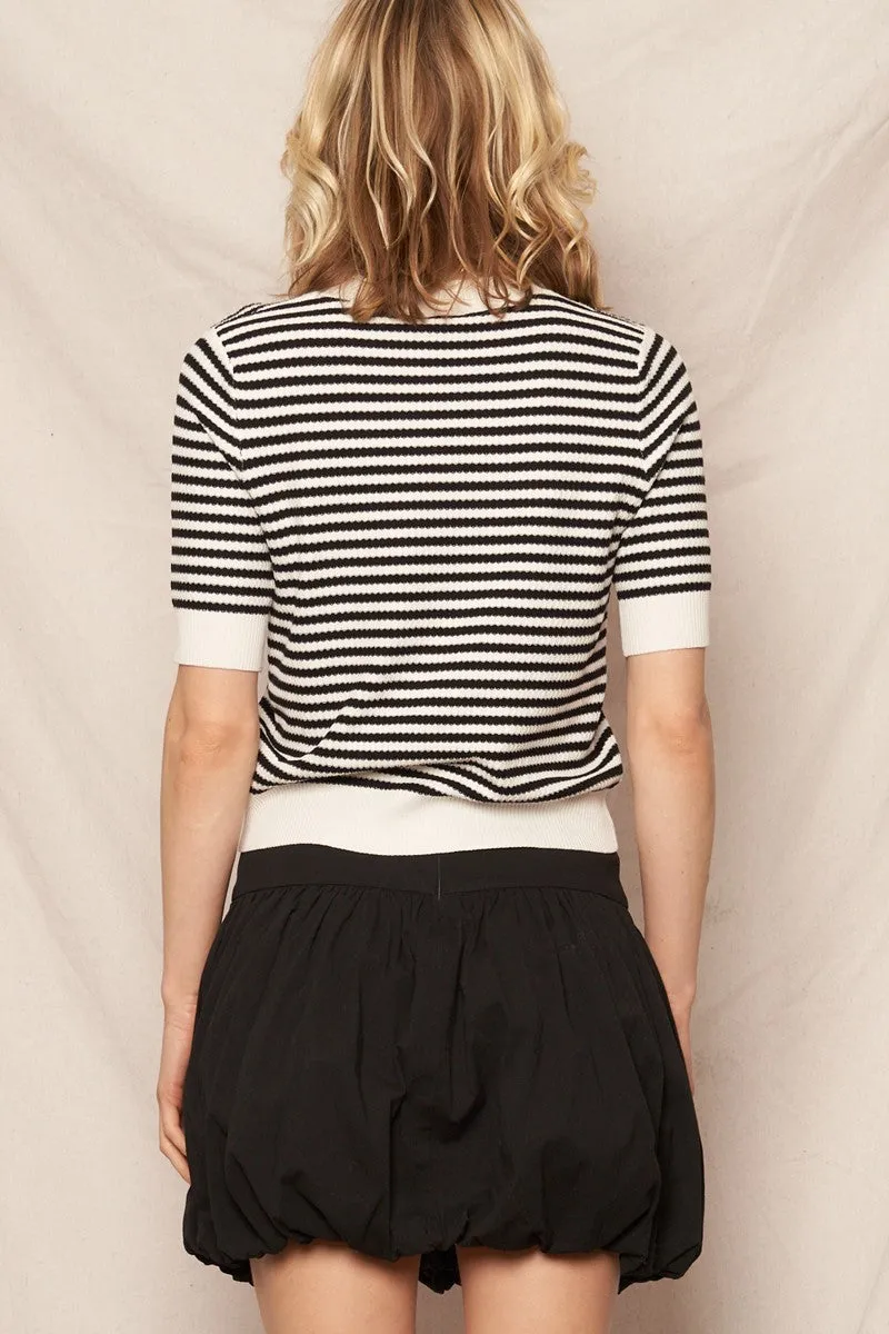 STRIPED SHORT SLEEVE CROP SWEATER