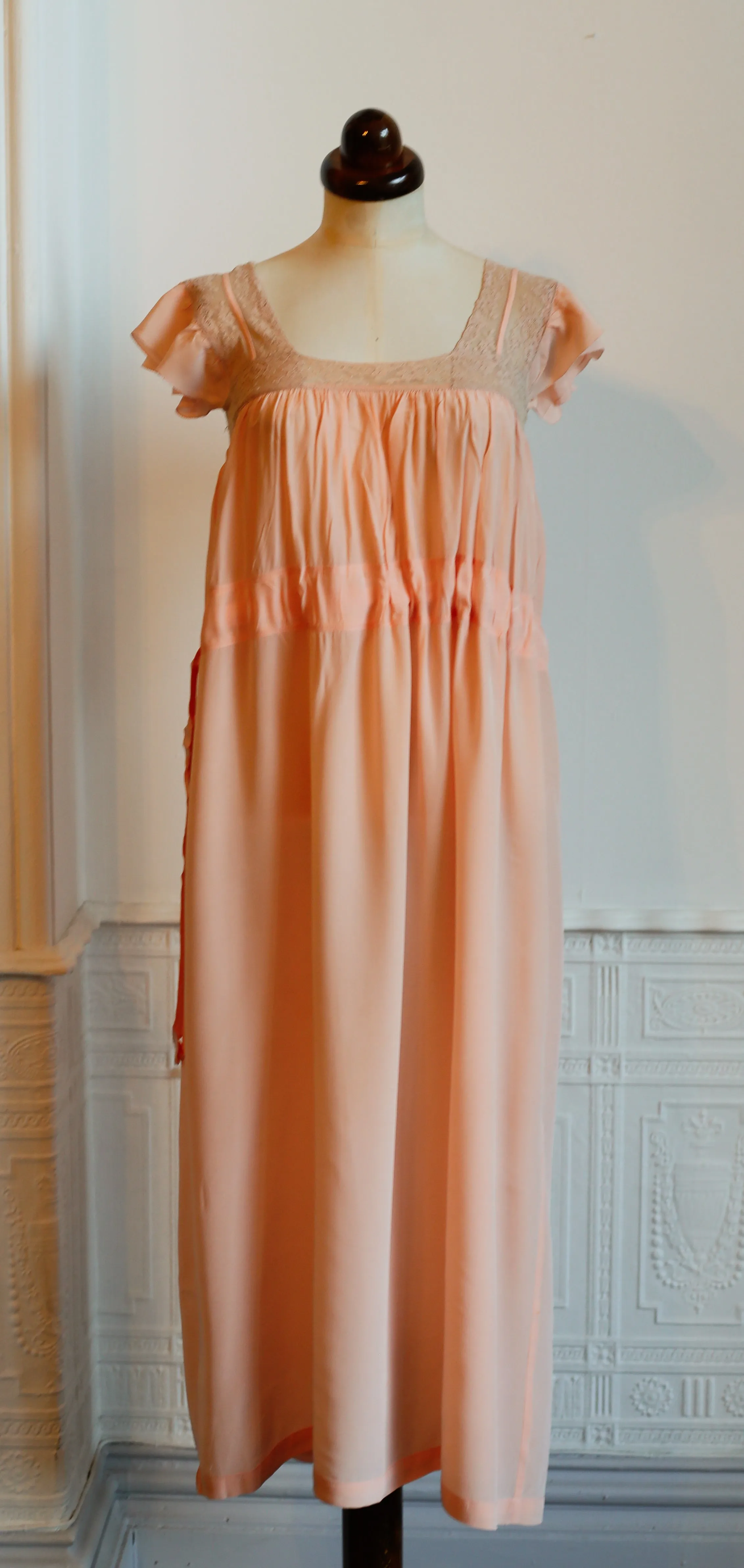 Vintage 1930s Peach Silk Night Dress